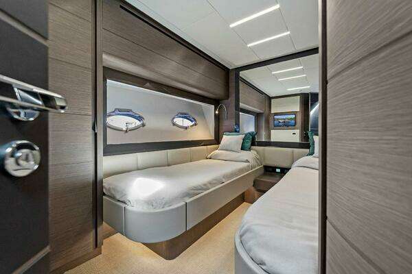 Pershing  Yacht For Sale
