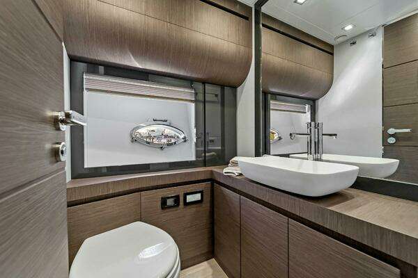 Pershing  Yacht For Sale
