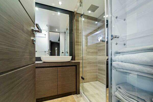 Pershing  Yacht For Sale
