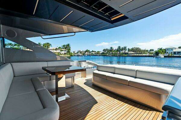 Pershing  Yacht For Sale