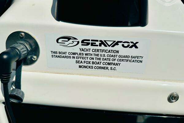 2019 Sea Fox 32