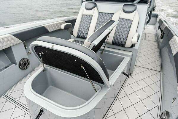 2020 Front Runner 39