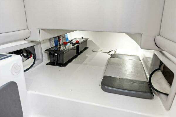 2020 Front Runner 39