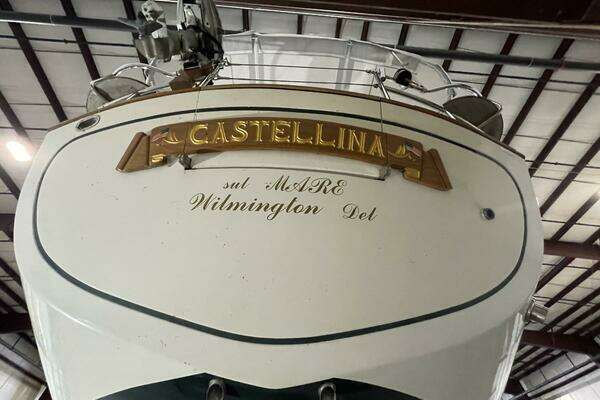 Photo of the 2003 Fantasi 44 Pilot House "CASTELLINA SUL MARE"