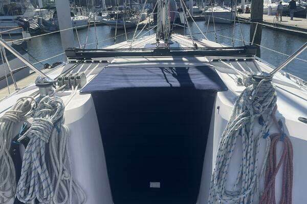 Catalina 385 Yacht For Sale