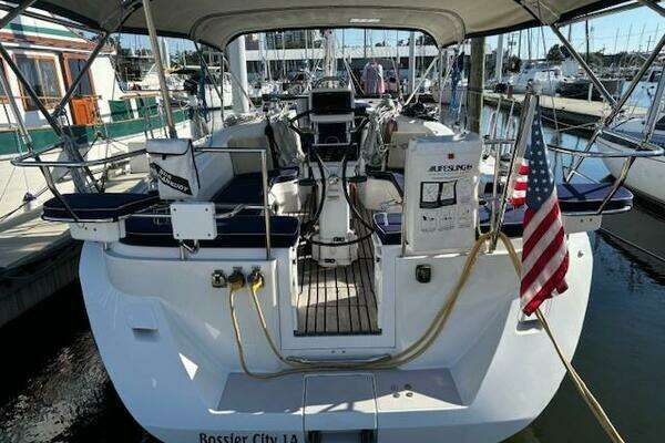 Catalina 385 Yacht For Sale