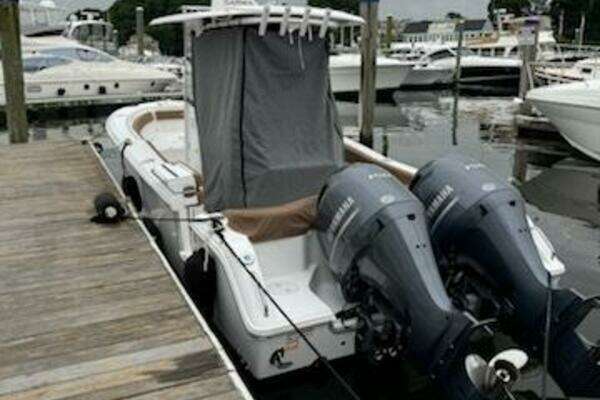 Photo of the 2022 Sea Hunt 265 Ultra