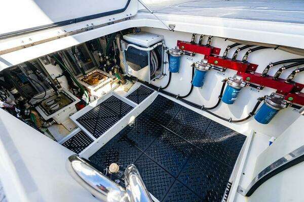 HCB 42 Siesta Yacht For Sale