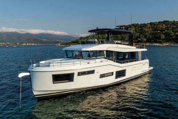 Photo of the 2026 Beneteau Grand Trawler 63