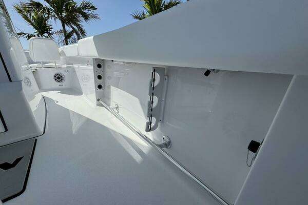 Sportsman 282 Open Yacht For Sale