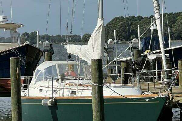 Photo of the 1984 Tartan 37 "September"