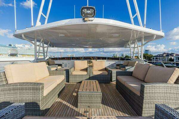 2009 Crystal Yachts 117