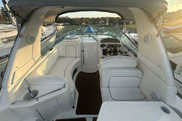 Photo of the 2000 Sea Ray 290 "Dirty Dancer"