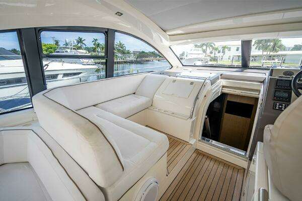2015 Fairline 48