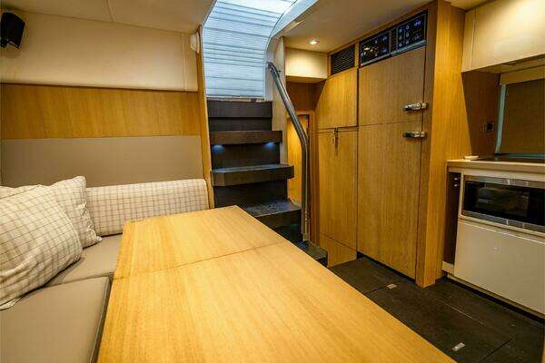 2015 Fairline 48