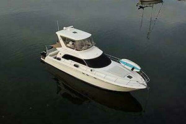1999 Sea Ray 48
