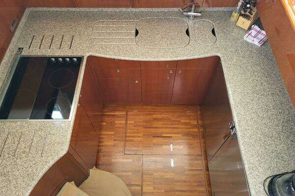 2006 Viking Sport Cruisers 61