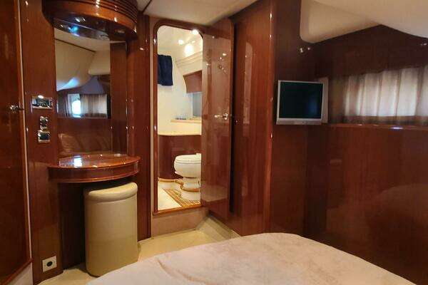 2006 Viking Sport Cruisers 61