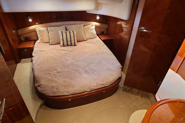 2006 Viking Sport Cruisers 61