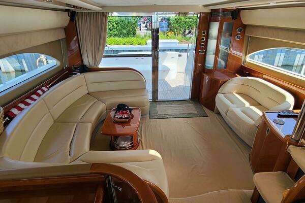 2006 Viking Sport Cruisers 61