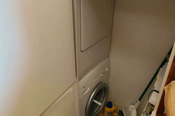 2006 Viking Sport Cruisers 61