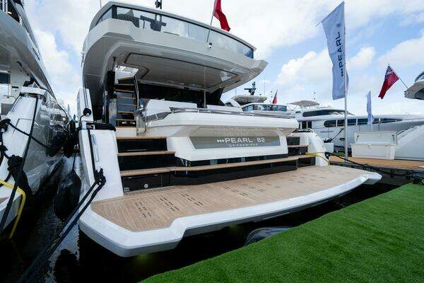 Pearl 82 Yacht For Sale