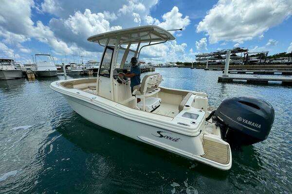 Photo of the 2023 Scout 215 XSF