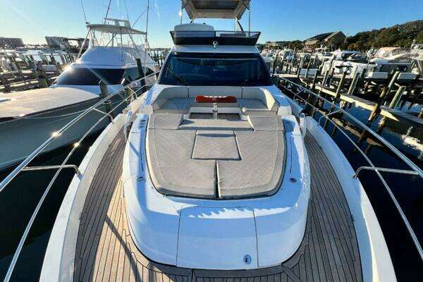 2020 Fairline 68