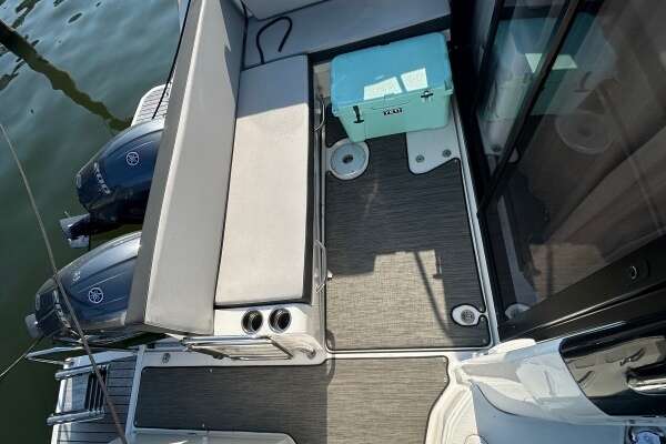 Jeanneau Jeanneau NC 895 Yacht For Sale