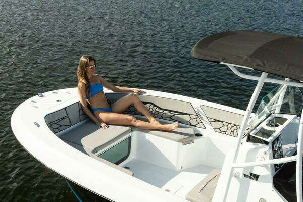 Photo of the 2026 Wellcraft 202 Fisherman