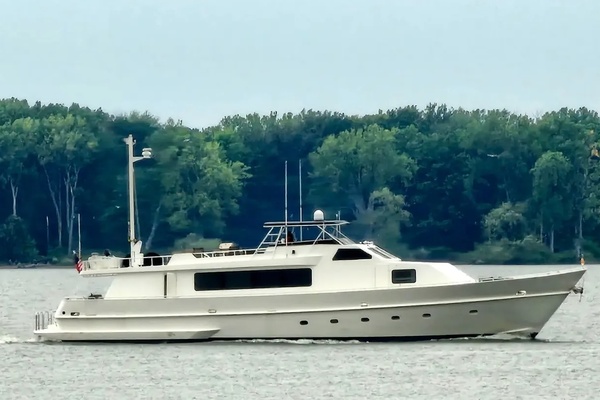 PIER PRESSURE 94ft Inace Yacht For Sale