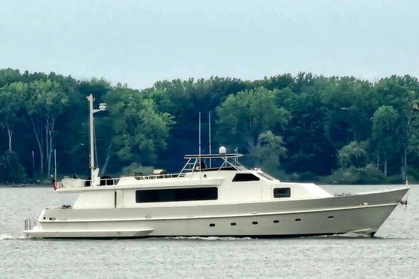 94-ft-Inace-1990-Expedition 88-PIER PRESSURE Vancouver  Canada  yacht for sale