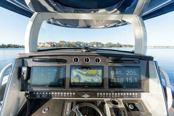 Photo of the 2022 Fountain 43 NX "In Too Deep"