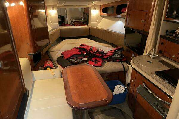 Sea Ray Sundancer Yacht For Sale