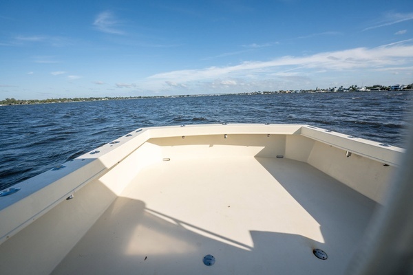 Photo of the 2005 Custom Michael Fritz 34' Pilothouse "Grim's Revenge"