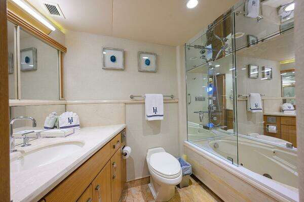Westport/Westbay  Yacht For Sale