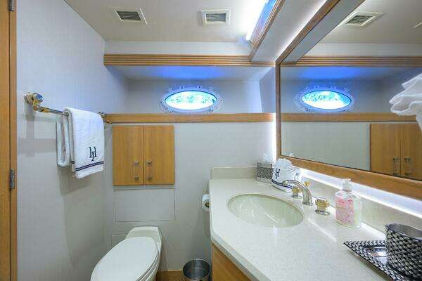 Westport/Westbay  Yacht For Sale