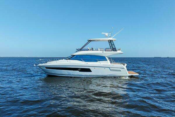 Prestige 460 Flybridge Yacht For Sale
