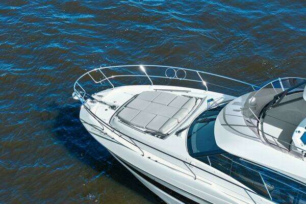 Prestige 460 Flybridge Yacht For Sale