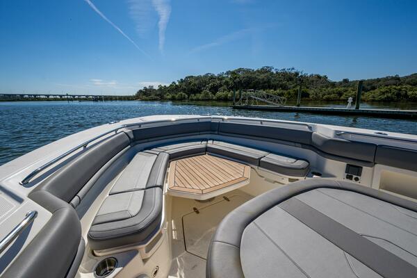 38ft Boston Whaler Yacht For Sale