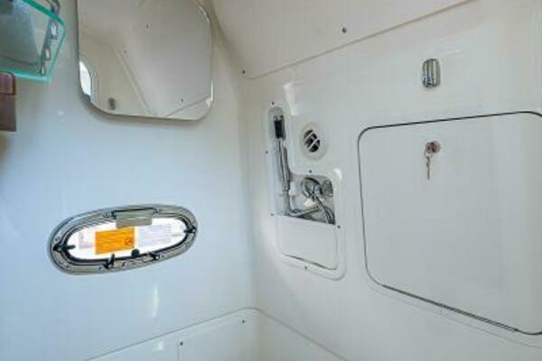 38ft Boston Whaler Yacht For Sale