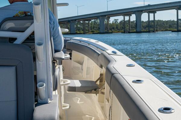 38ft Boston Whaler Yacht For Sale