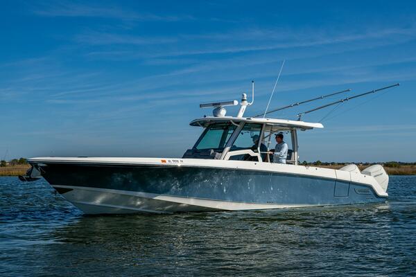 38ft Boston Whaler Yacht For Sale