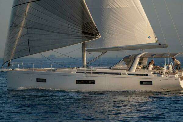 Photo of the 2025 Beneteau Oceanis Yacht 54