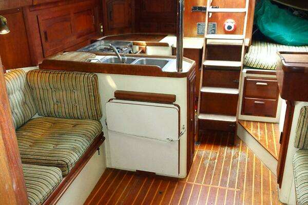 Photo of the 1983 Pacific Seacraft 37 "MAIA"