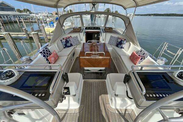 Photo of the 2007 Oyster 655 "WEATHERLY"