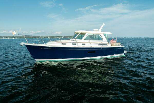 38-ft-Sabre-2013-38 Salon Express-Barrington Rhode Island United States yacht for sale