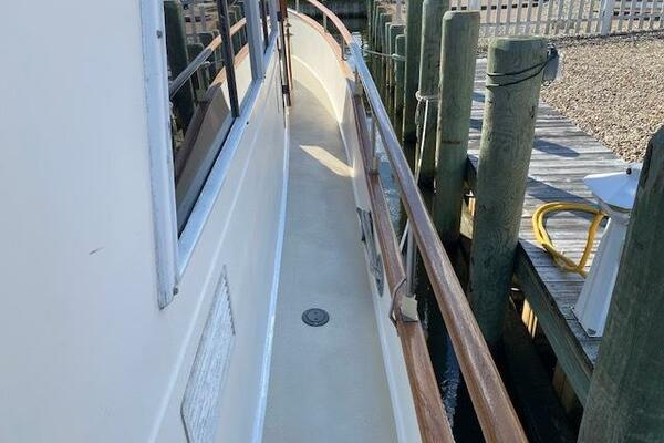 Good Vibrations 42ft Grand Banks Yacht For Sale Good Vibrations 42ft Grand Banks Yacht For Sale
