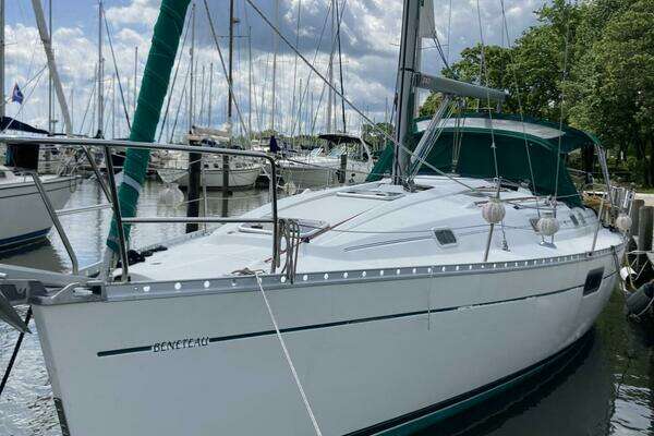 Photo of the 1996 Beneteau Oceanis 351 "Thalassa"
