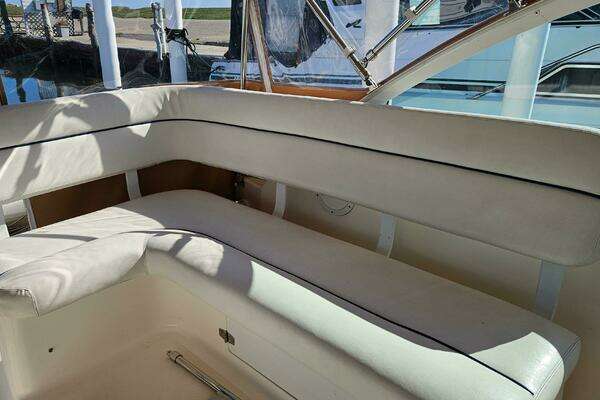 2006 Tiara Yachts 29